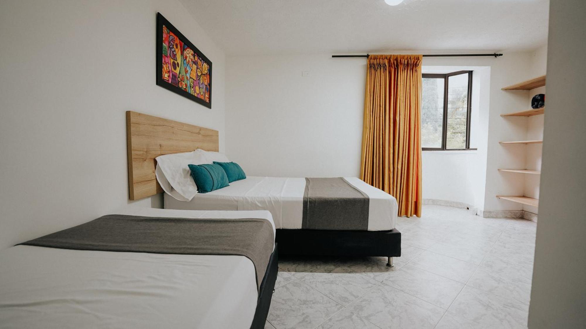 Hotel Balcones Del Estadio Медельин Экстерьер фото