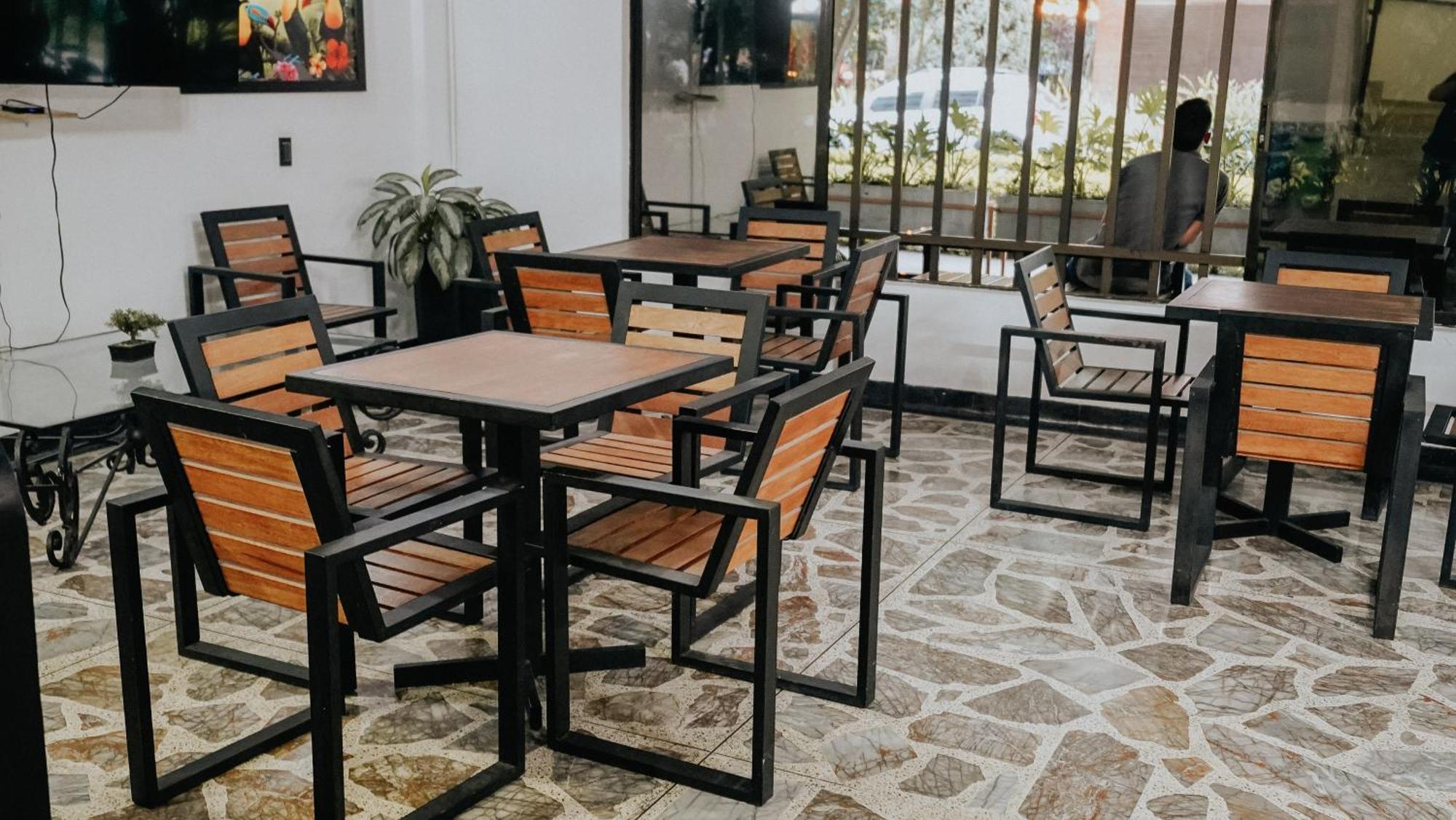 Hotel Balcones Del Estadio Медельин Экстерьер фото